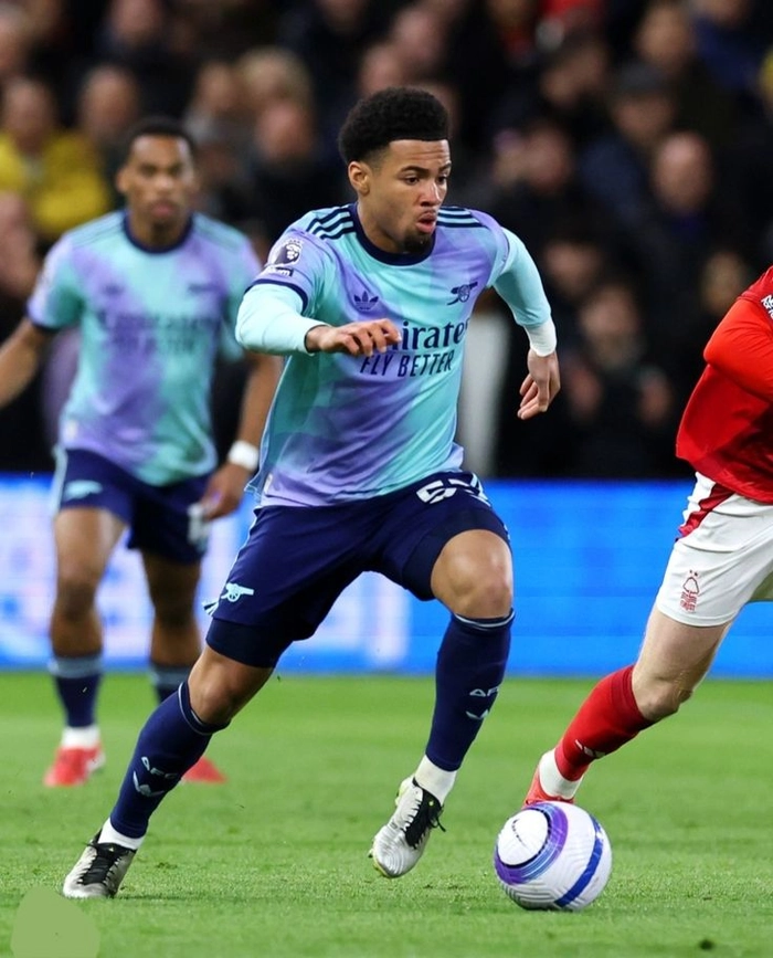 Cầu thủ trẻ thi đấu giàu năng lượng