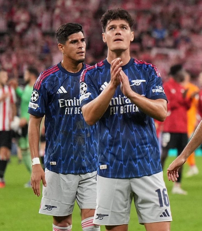 Christian Nørgaard trong trận cầu lớn