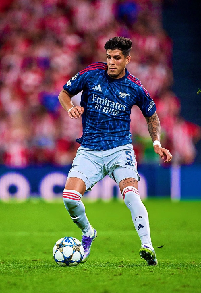 Hậu vệ thi đấu ổn định