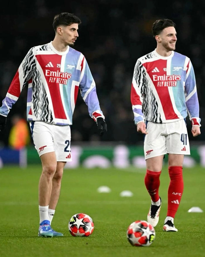 Hình ảnh cầu thủ bóng đá chuyên nghiệp