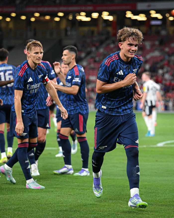 Hình ảnh cầu thủ trẻ Arsenal