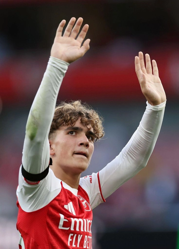 Khoảnh khắc Max Dowman Arsenal thi đấu