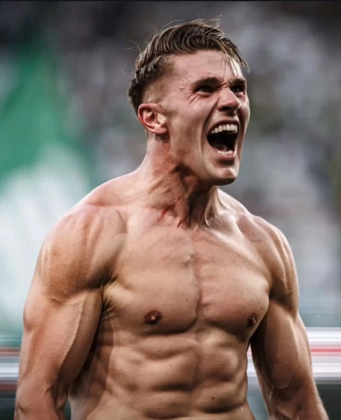 Khoảnh khắc ăn mừng bàn thắng cảm xúc