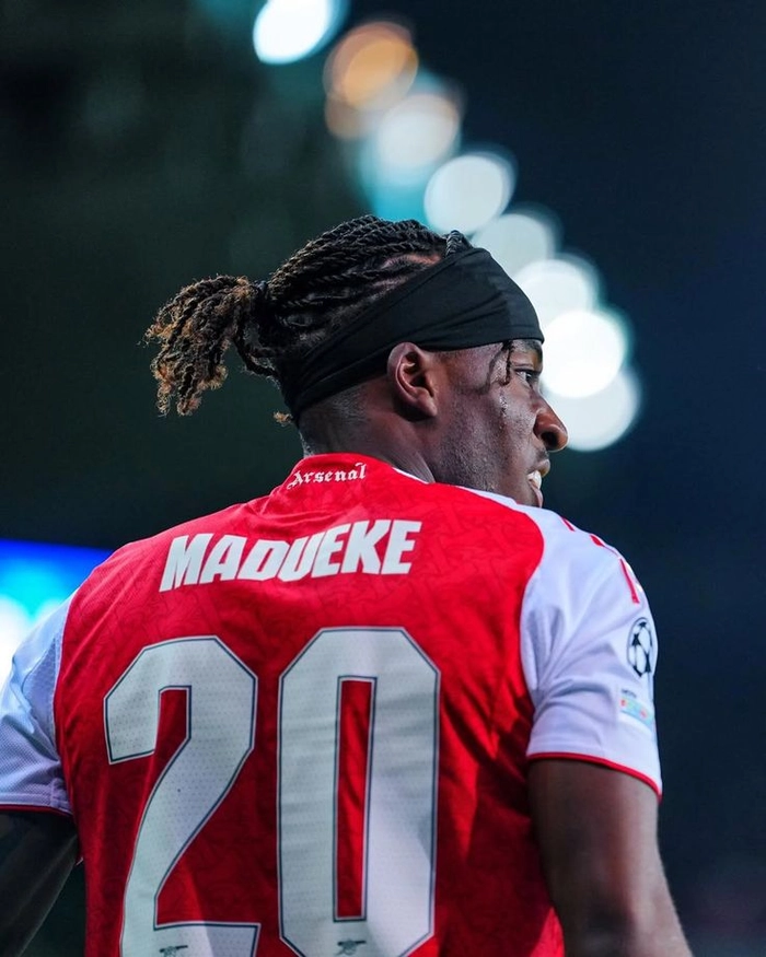 Noni Madueke: Tốc độ và đột biến của Arsenal