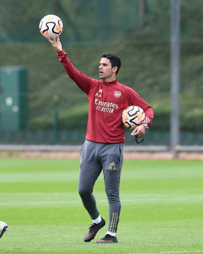 Khoảnh khắc chiến thuật trong bóng đá đỉnh cao