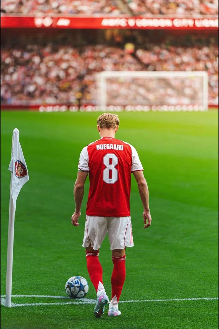 Martin Ødegaard Arsenal thi đấu ổn định