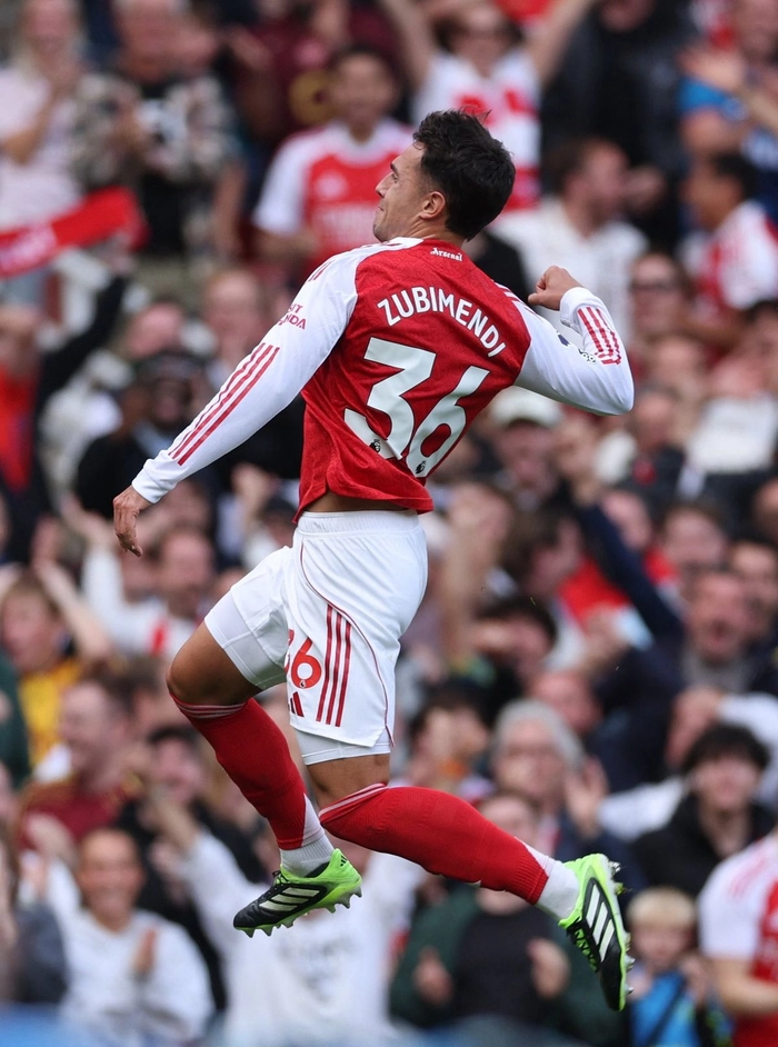 Martin Zubimendi Arsenal trong trận đấu