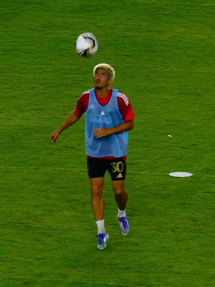 Pha di chuyển của Cayman Togashi trong trận đấu