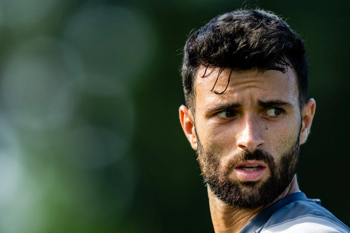 Pha hỗ trợ phòng ngự của Pedro Amador