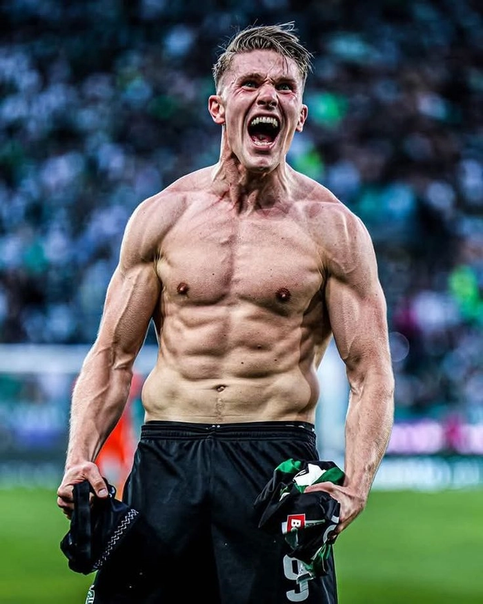 Phong cách thi đấu của tiền đạo châu Âu