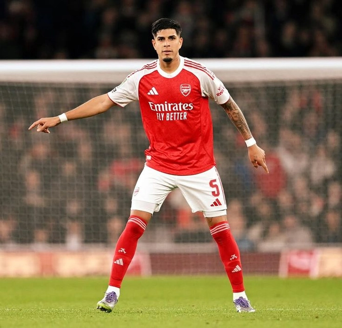 Piero Hincapie Tottenham trong trận cầu