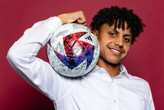 Tiền vệ Atlanta United thi đấu trên sân