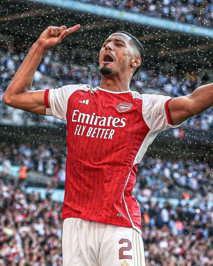 William Saliba France trong trận đấu lớn