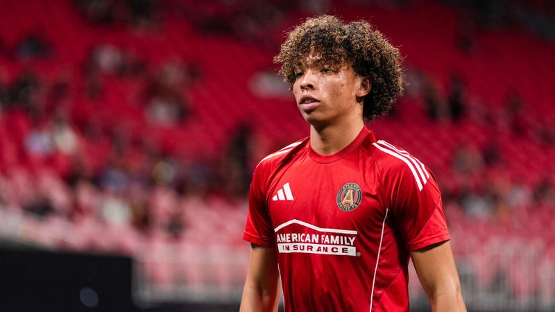 Dominik Chong-Qui – Hậu vệ trái trẻ đầy triển vọng MLS