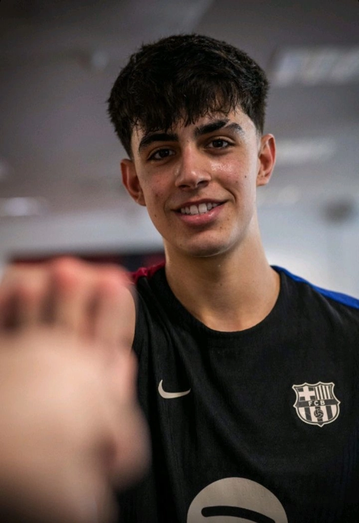 Bernal Marc – Tấm khiên thép trẻ của Barcelona