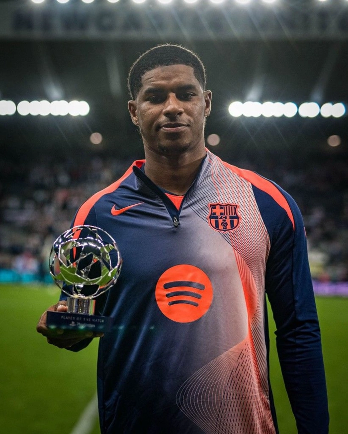 Rashford Marcus – Mũi tên đỏ khoác áo Barca